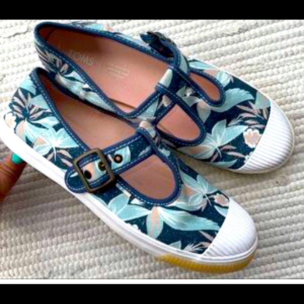 Tom’s Palm Mary Jane Sneakers